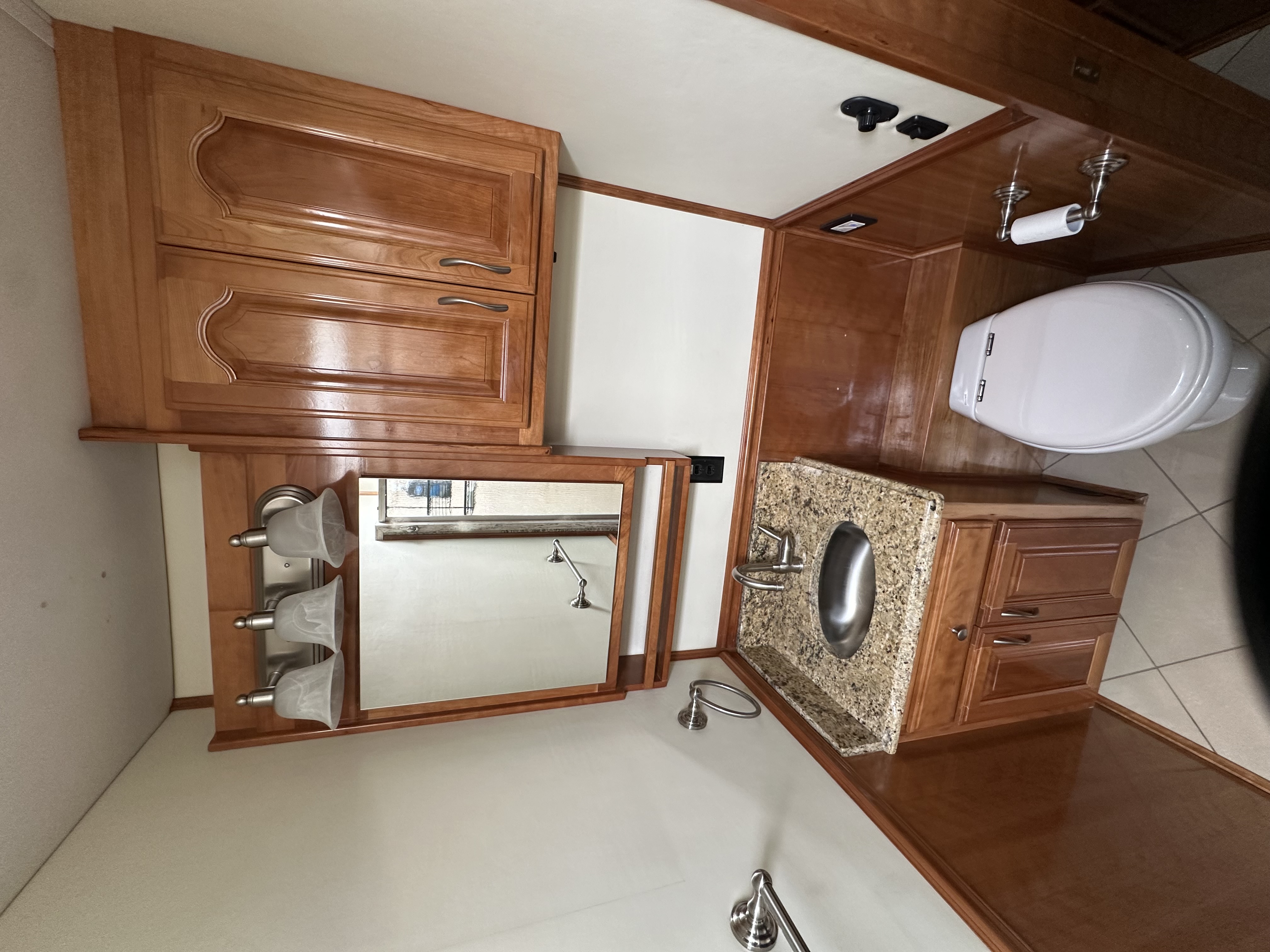 Used 2010 Renegade 45' Motorcoach